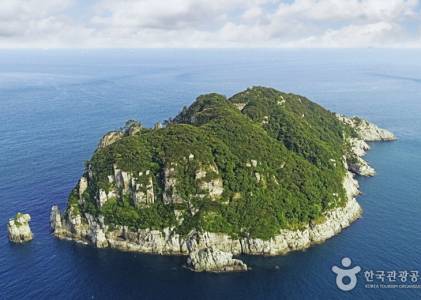 거제신선대 주변 해안입니다.
