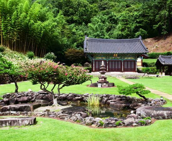 산청수선사 전경입니다.