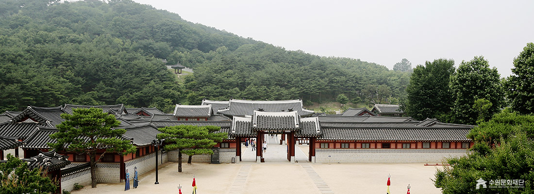 From the 1795 Bongsudang Royal Banquet to the 2026 Sinpungnu Guard Ceremony: How to Read Hwaseong Haenggung