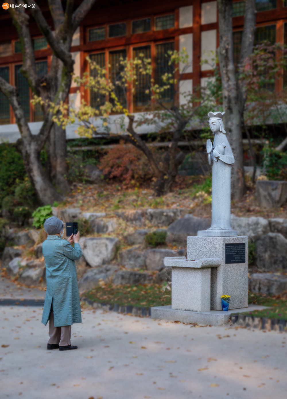 최종태가 제작한 길상사 관세음보살상입니다.