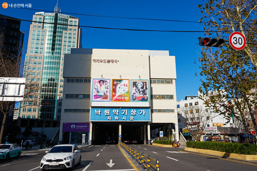 From a 1969 Mixed-Use Complex to a Street of More Than 300 Music Shops: How to Explore Nakwon Arcade