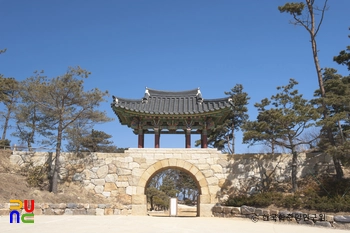 양양 낙산사 홍예문입니다.