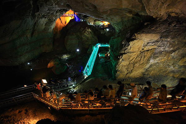 The 1.6 km of Hwanseon Cave, shaped by Deokhangsan limestone over 500 million years
