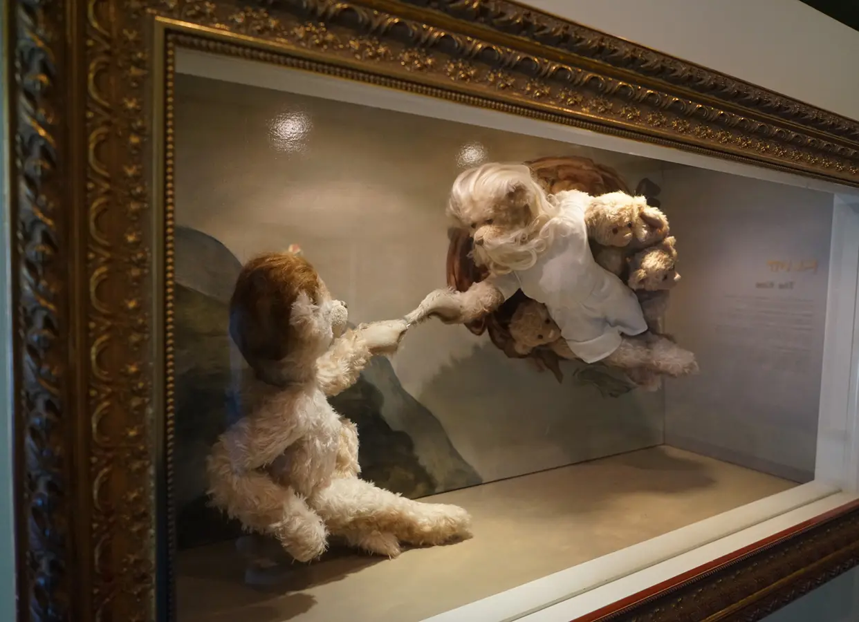 A Century-Old Teddy Bear’s Stage Overlooking Jungmun Saekdal Beach