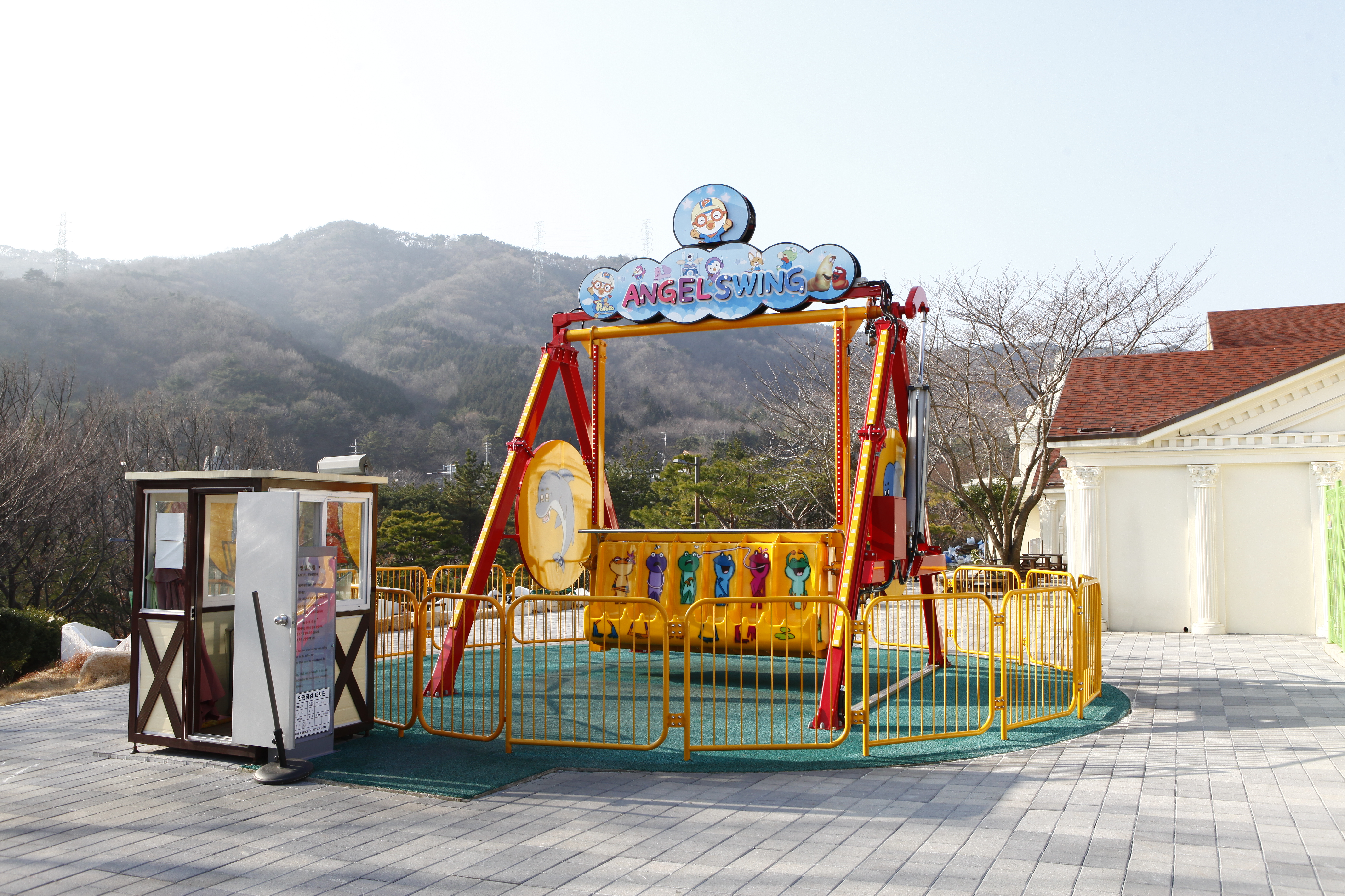 Gimhae Gaya Land, a Great Place for Children Aged 3 to Early Elementary School to Play at the Foot of Sineosan Mountain