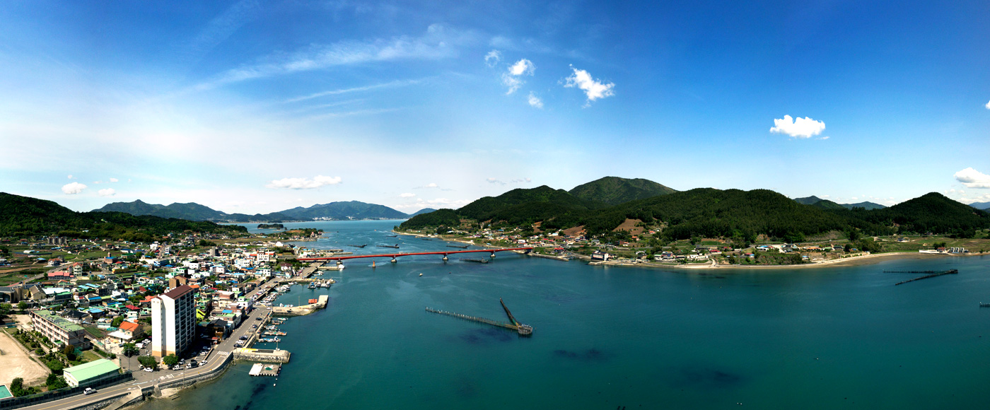 Jukbangryeom Fish Weirs in the Jijok Strait, 700 m Beneath Changseon Bridge
