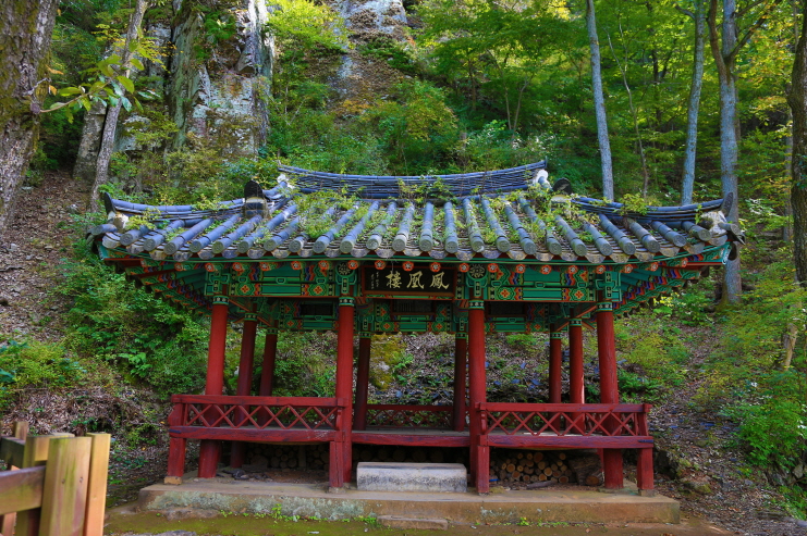 의령 지역 여행 상품에서 소개한 경관 사진입니다.
