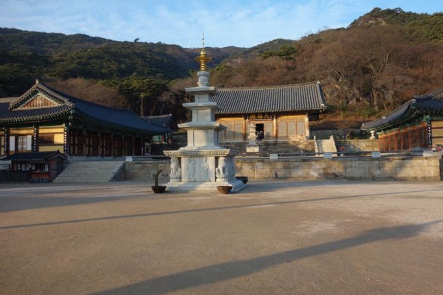 From the 1308 Main Hall to Jeonghyesa’s 1,080 Steps: The Story of Time at Sudeoksa Temple, Yesan