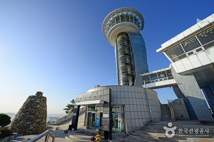 해발 156m에서 제주 한라산까지 보이는 땅끝전망대