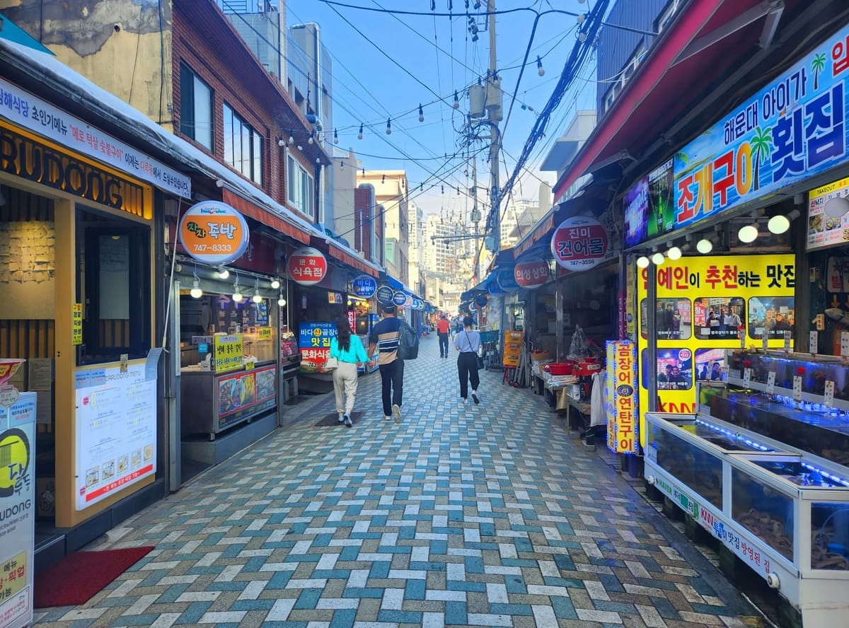 해운대 전통시장, 해운대역 3번 출구에서 시작하는 부산 먹거리 동선