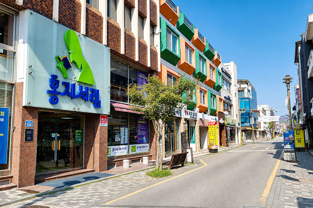 전주 동문예술거리, 헌책방과 삼양다방을 잇는 구도심 산책