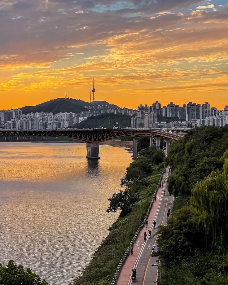 Seongsu Cloud Bridge