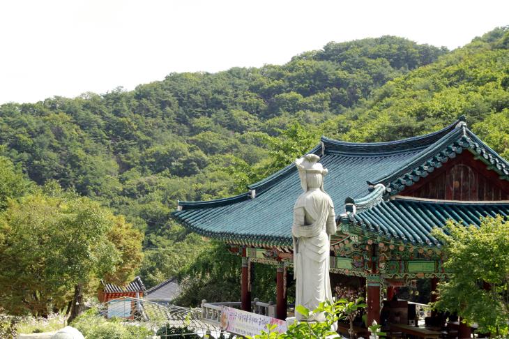 Hoeryongsan Temple