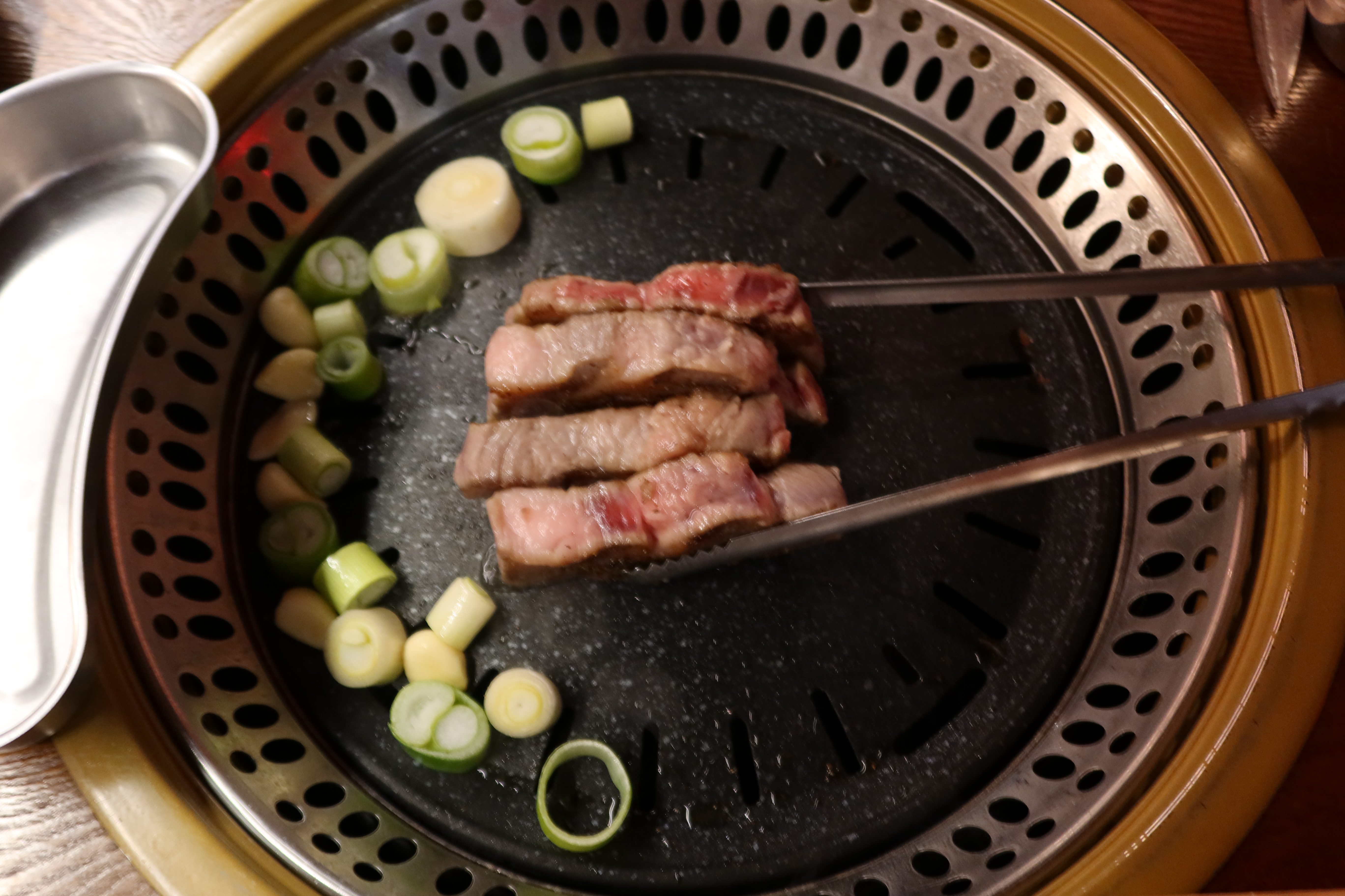 Dwaeji Rae Restaurant Second Branch