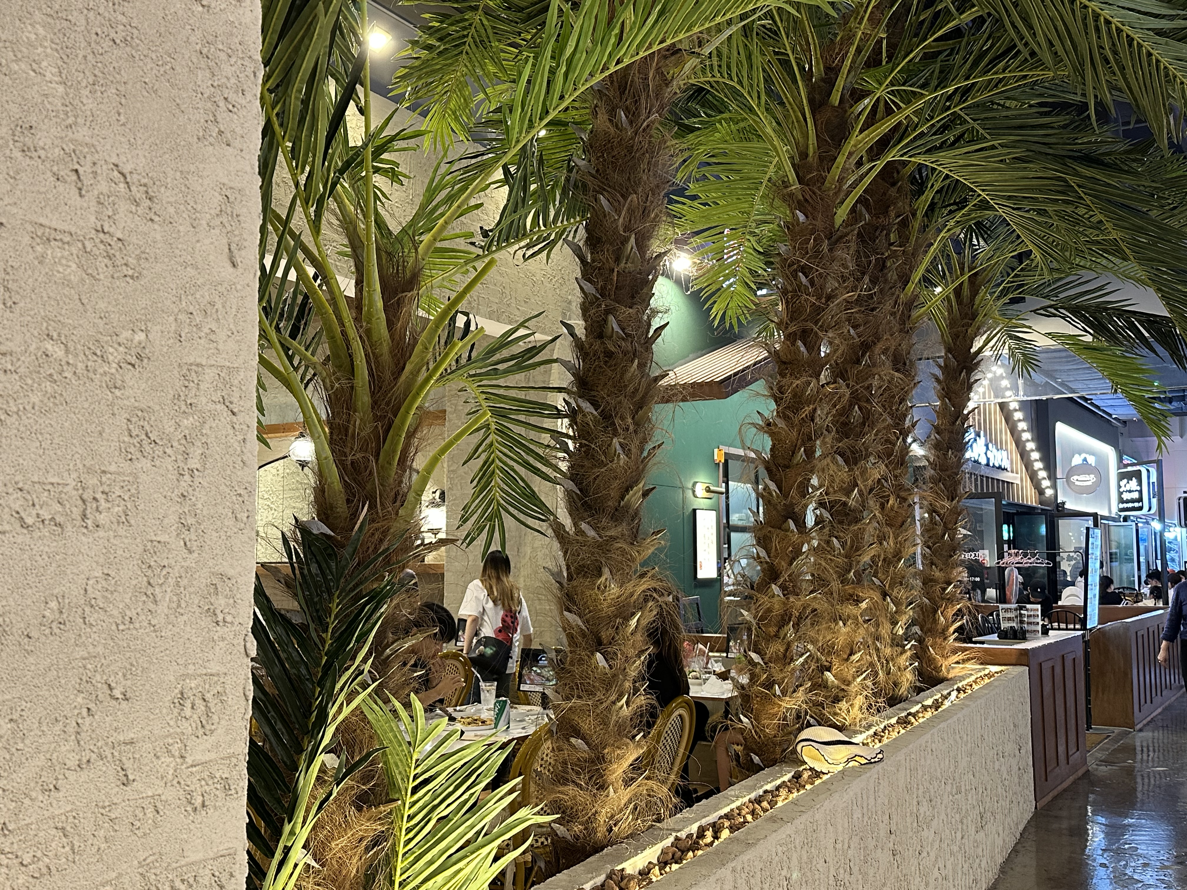 Bbak Sikdang Triple Street Branch