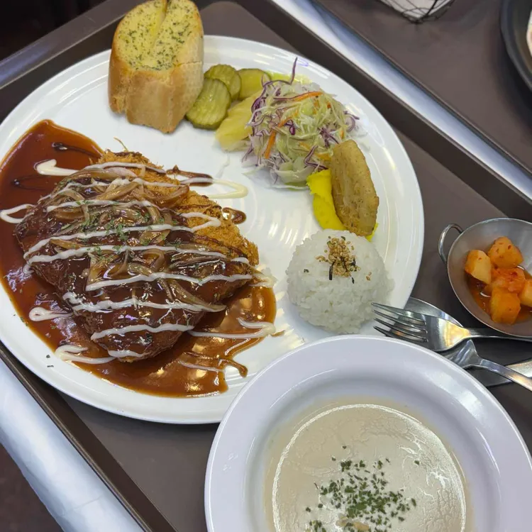 Jangho Yonghwa Tourist Land Food Court Restaurant