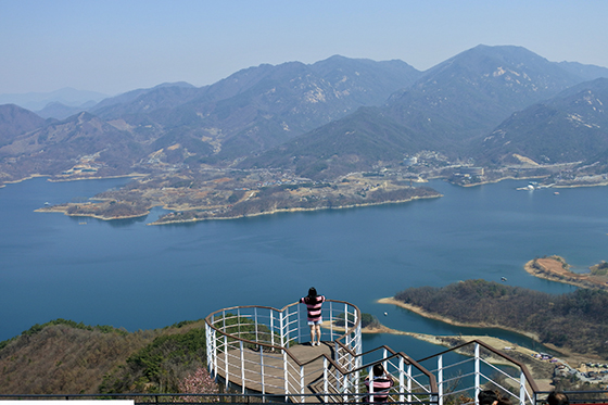 Cheongpungho-ban Cable Car, Bibongsan Station