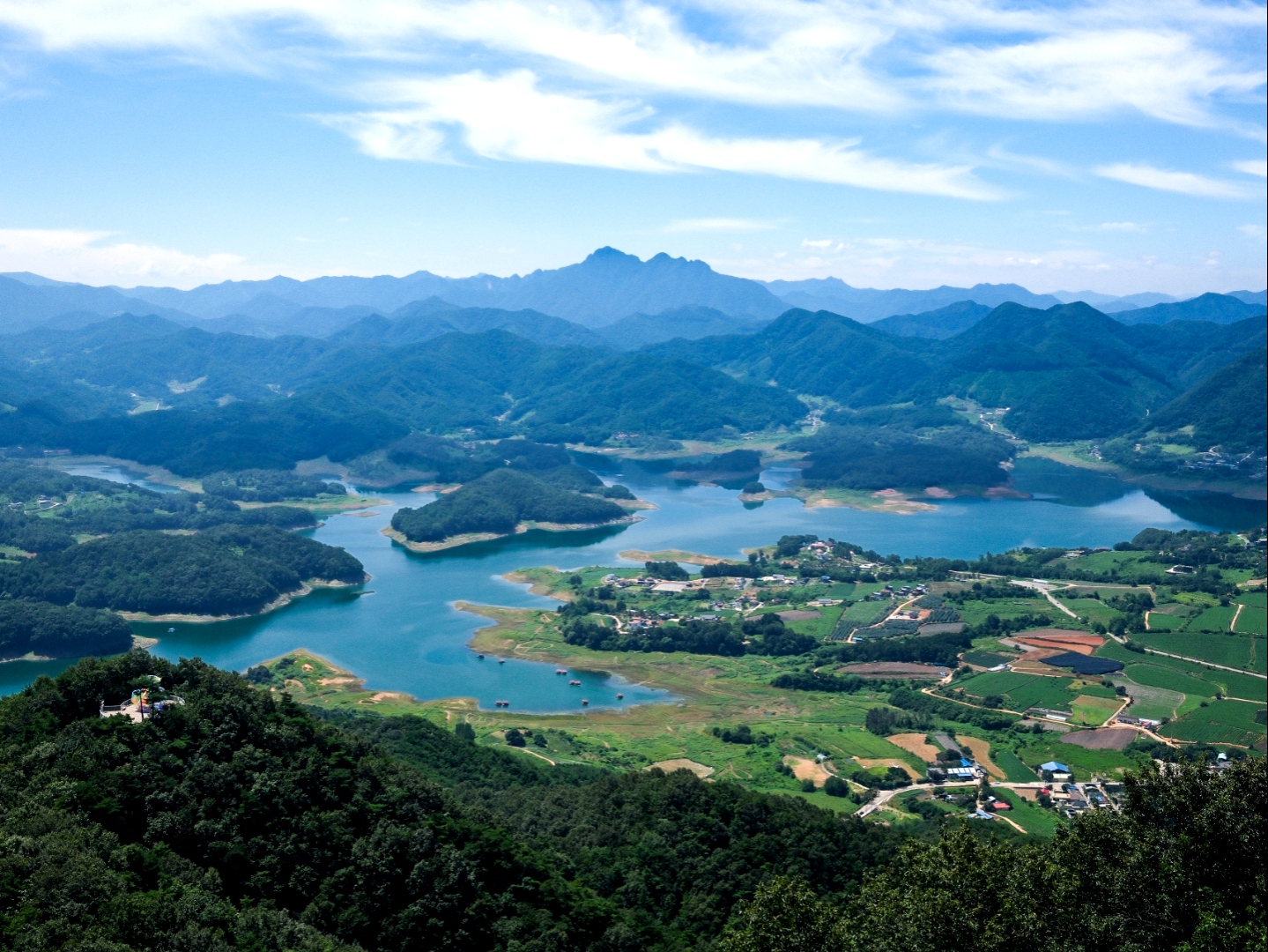 Cheongpungho Cable Car Multeori Station
