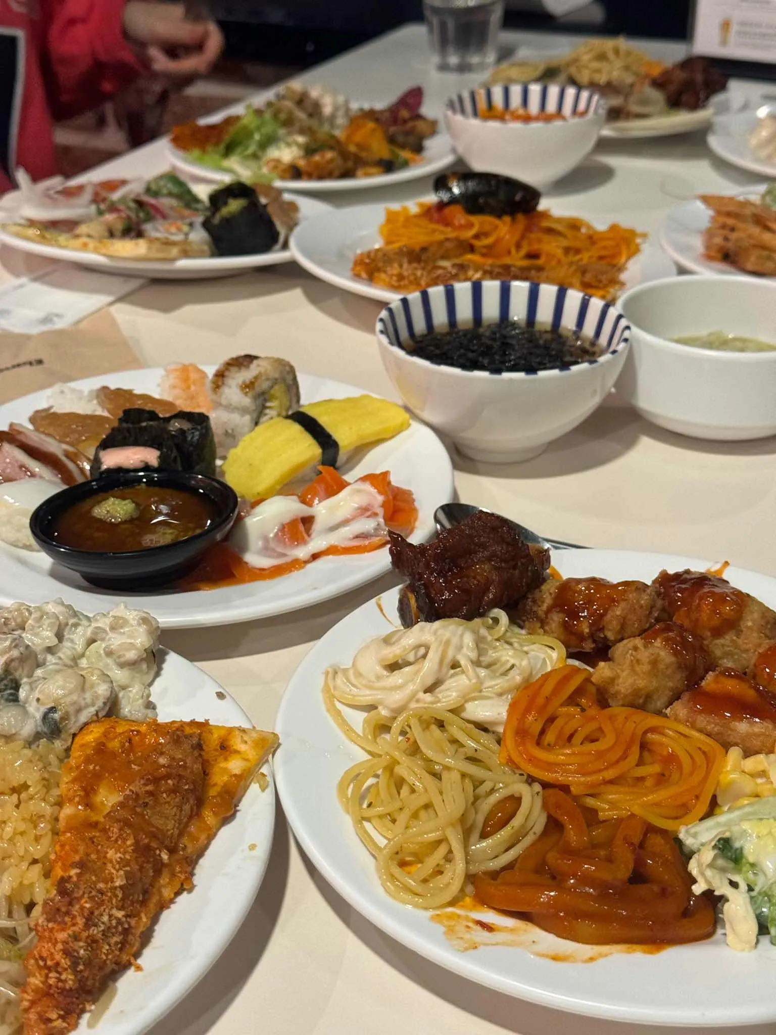 애슐리퀸즈 대구이월드점