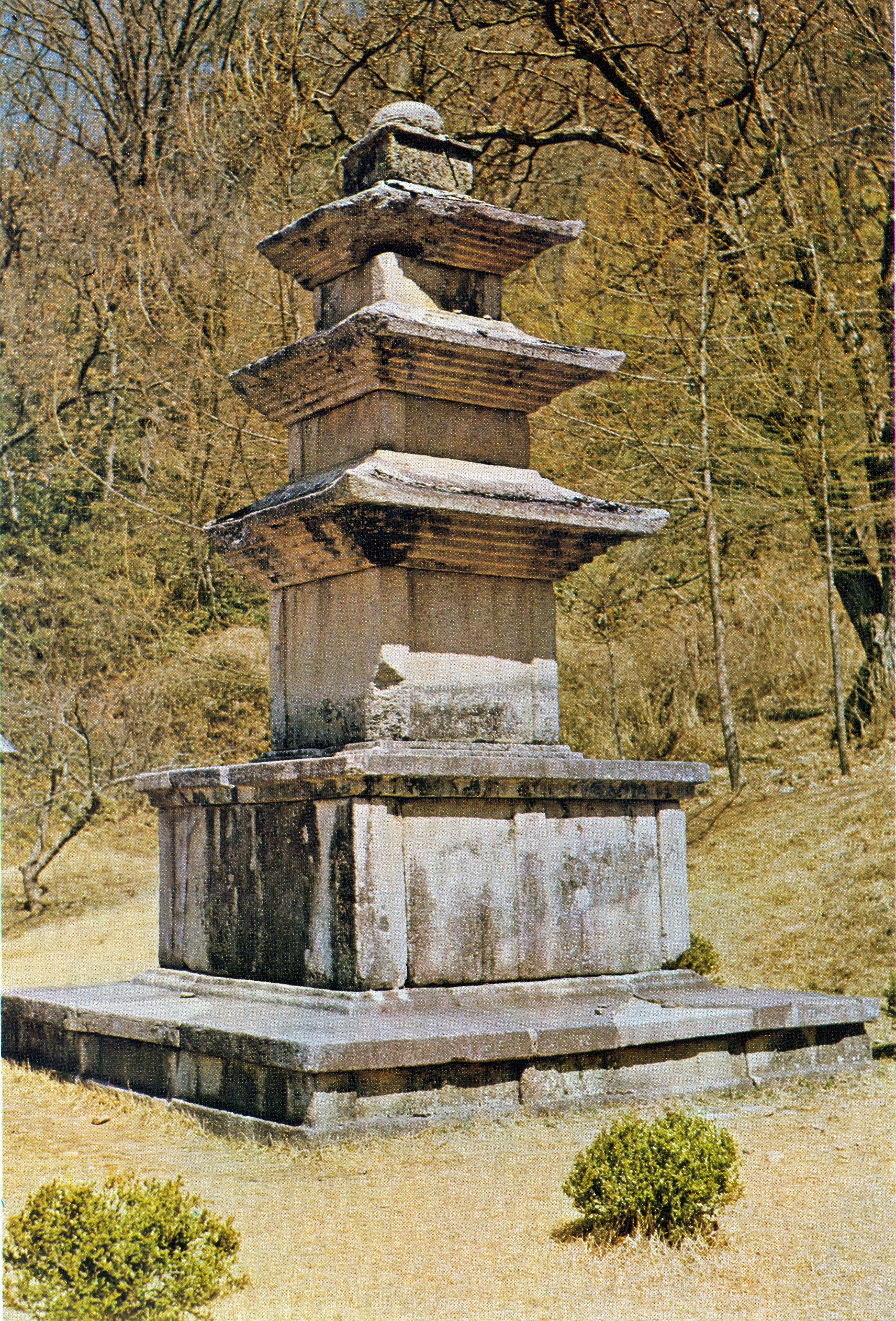 Yeongju Buseoksa Temple Three-story Stone Pagoda