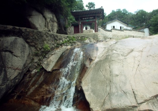 Baeksasil Valley