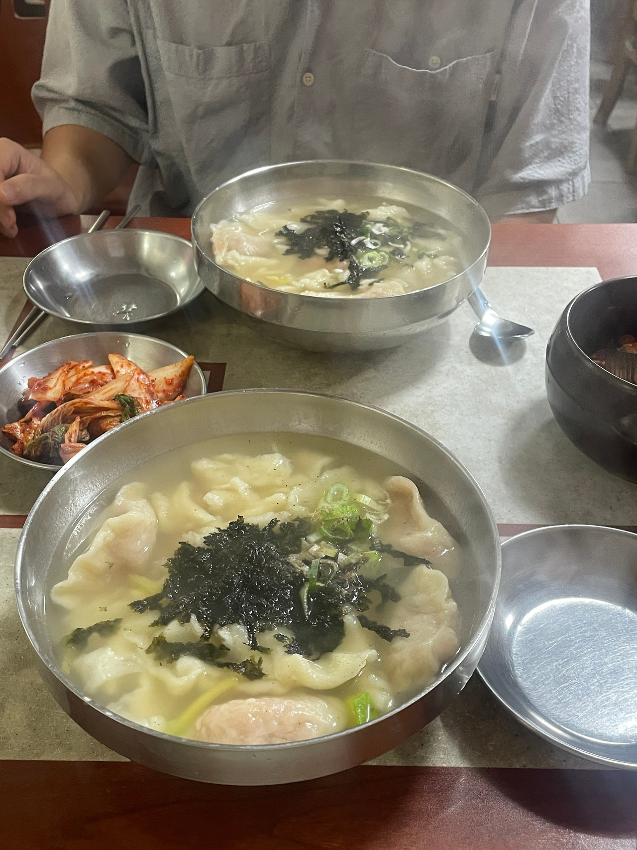 Gohyang Mandu Kalguksu