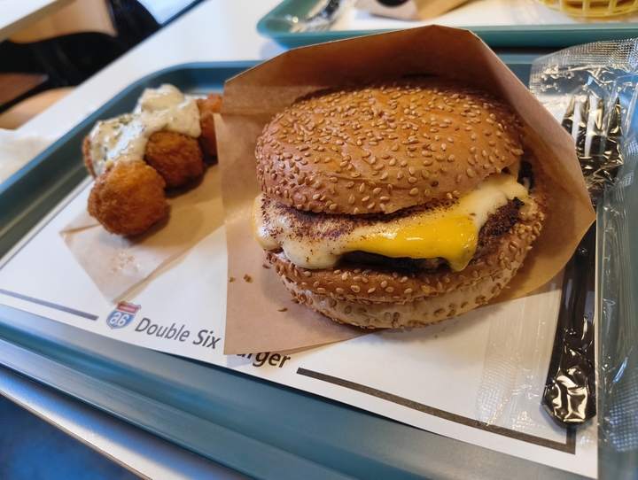 Double Six Burger