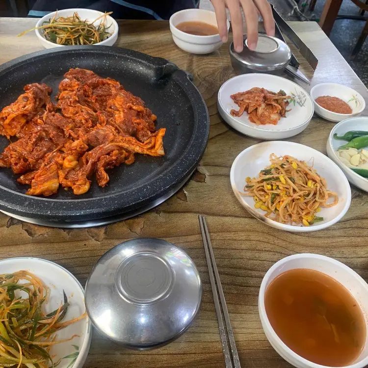칠백장기사식당