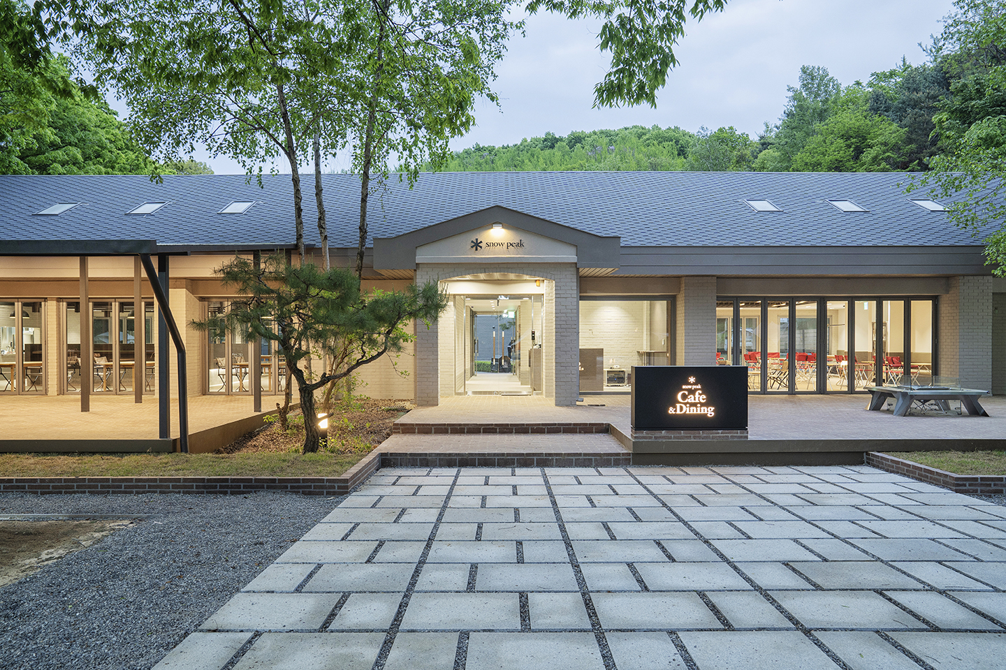 Snow Peak Cafe & Dining