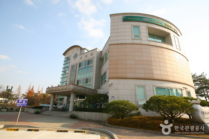 지혜샘어린이도서관