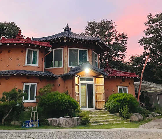 Hanbamhwangtojip
