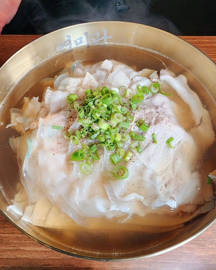 연미관