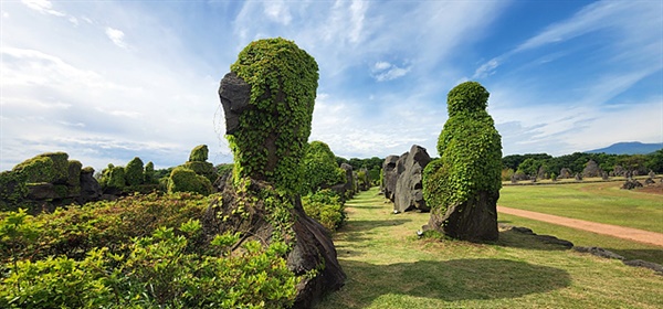 Jeju Dolmunga Park