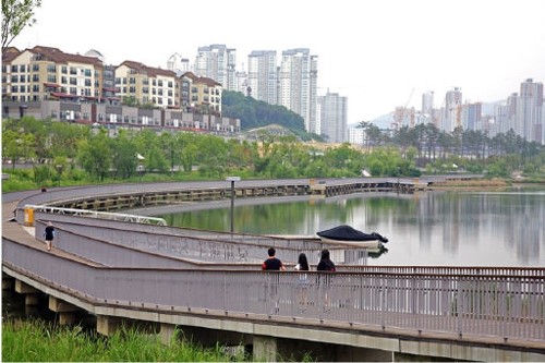 Gwanggyo Lake Park Urban Revi