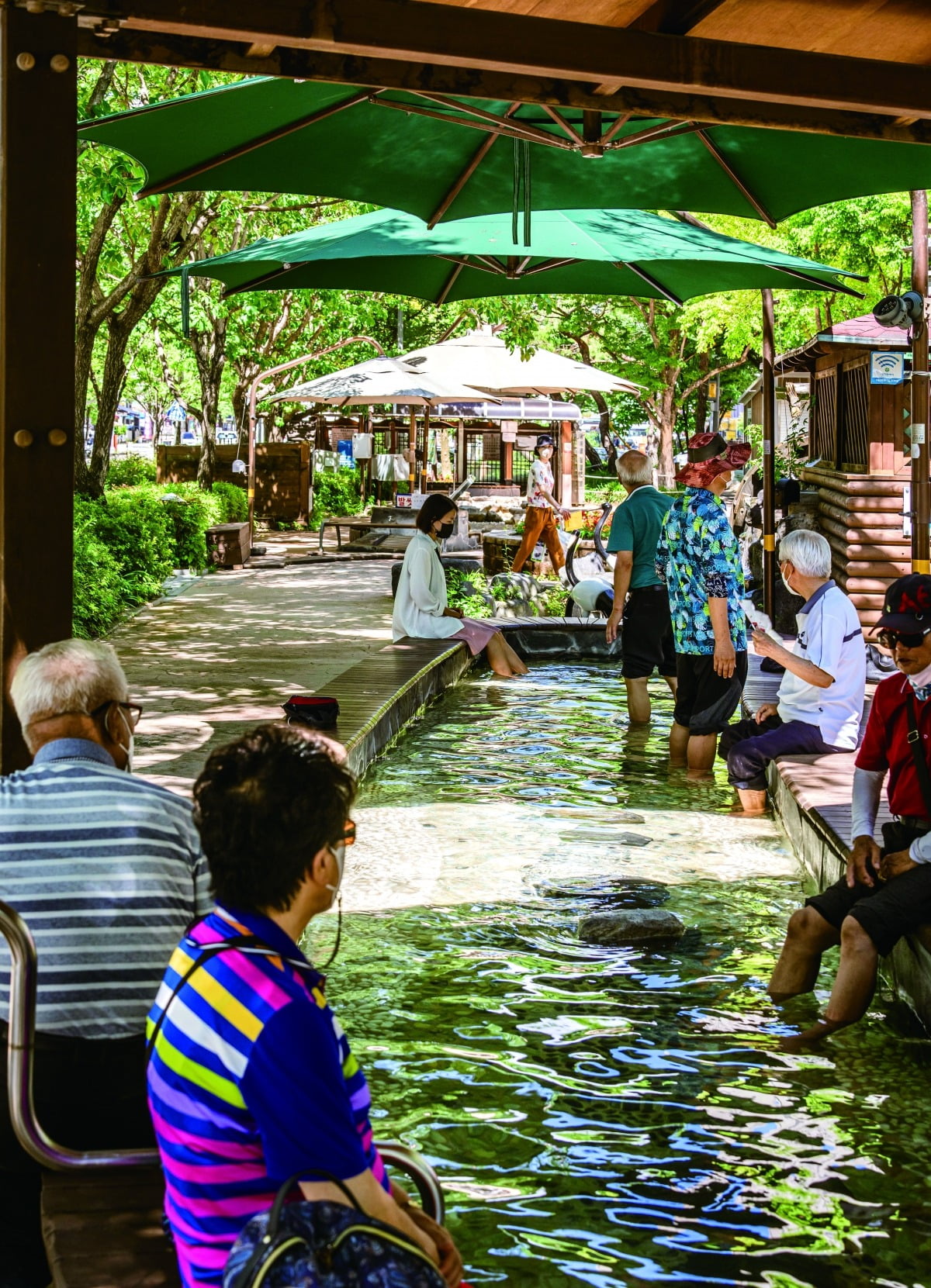 Yuseong Hot Springs Foot Bath Experience