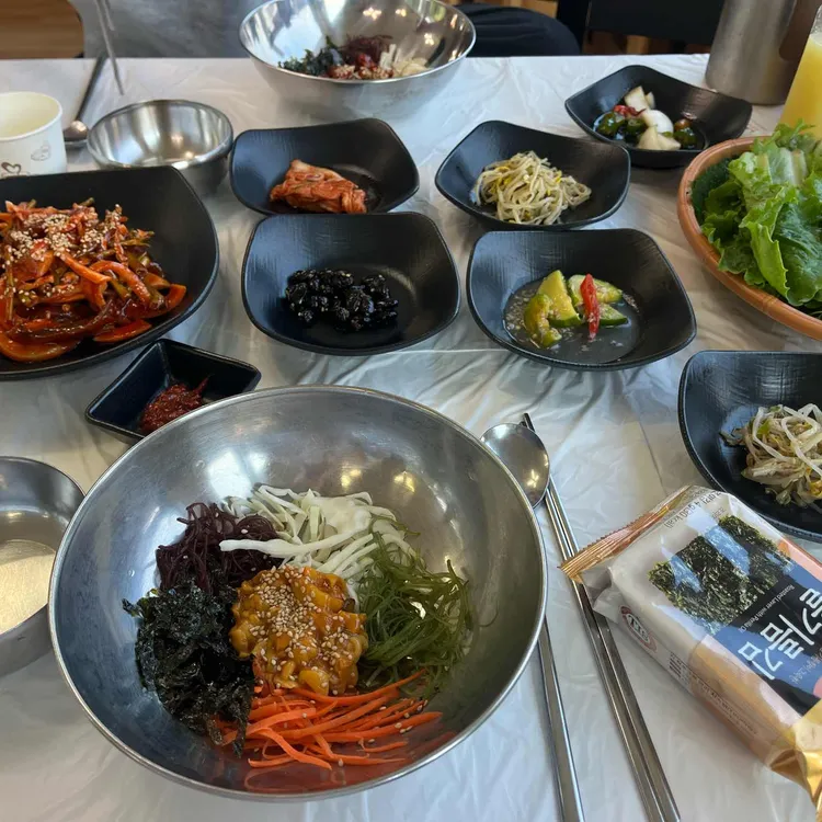 호원정 멸치쌈밥