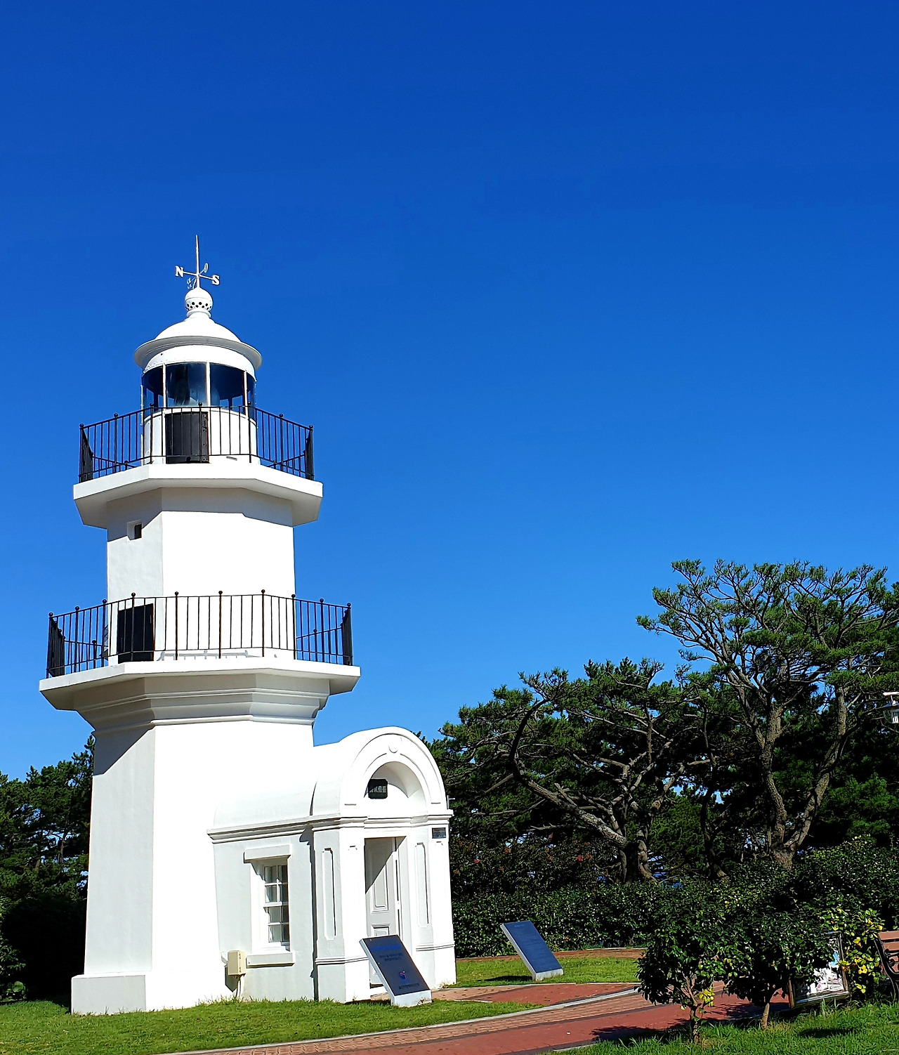 Ulgi Lighthouse