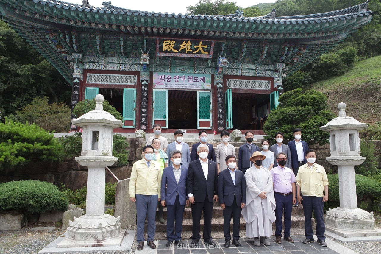 Sinheungsa Temple