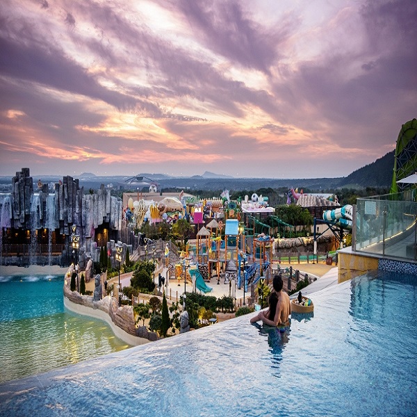 Shinhwa Water Park