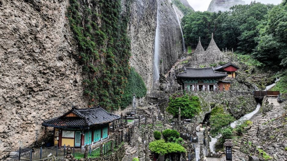 Tapsa Temple on Maisan Mountain