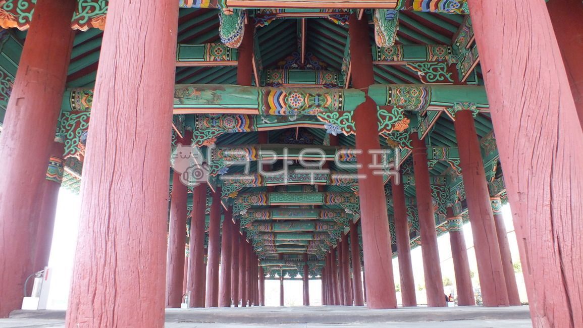 Yeosu Jinnamgwan Hall