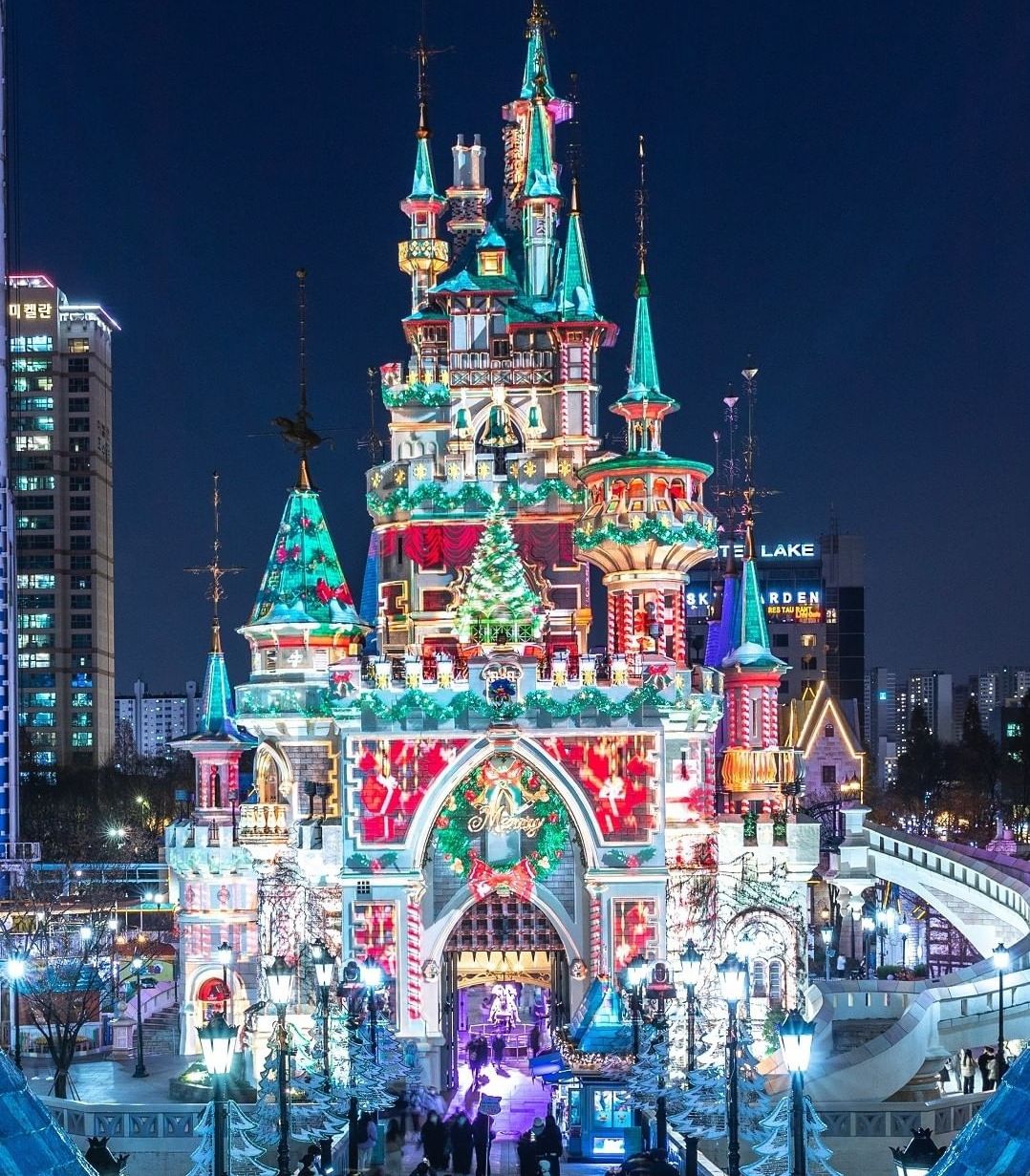 Lotte World