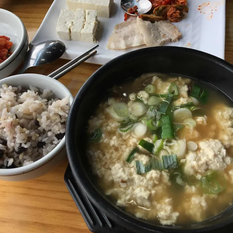 돈내코손두부