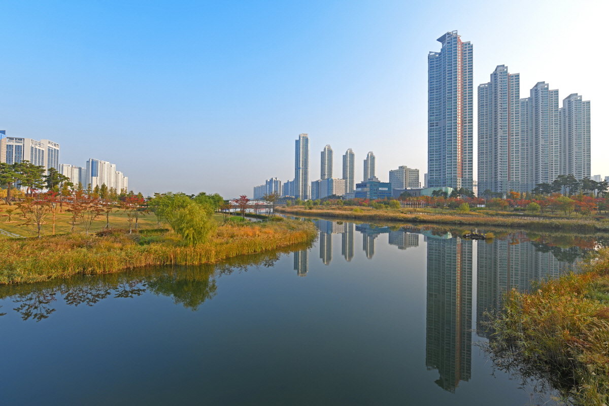 Cheongna Lake Park