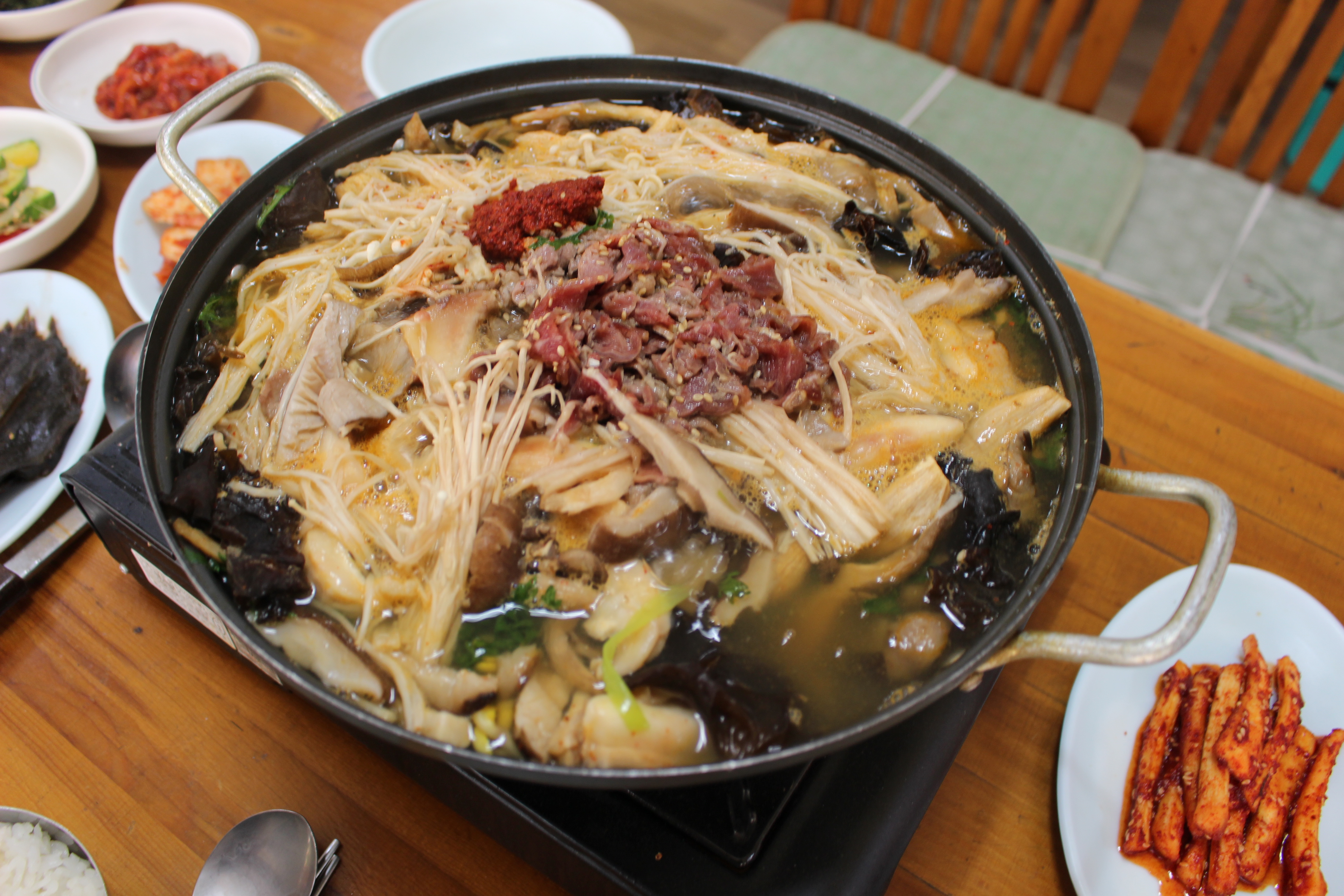 Geumsansa Baekje Hoegwan