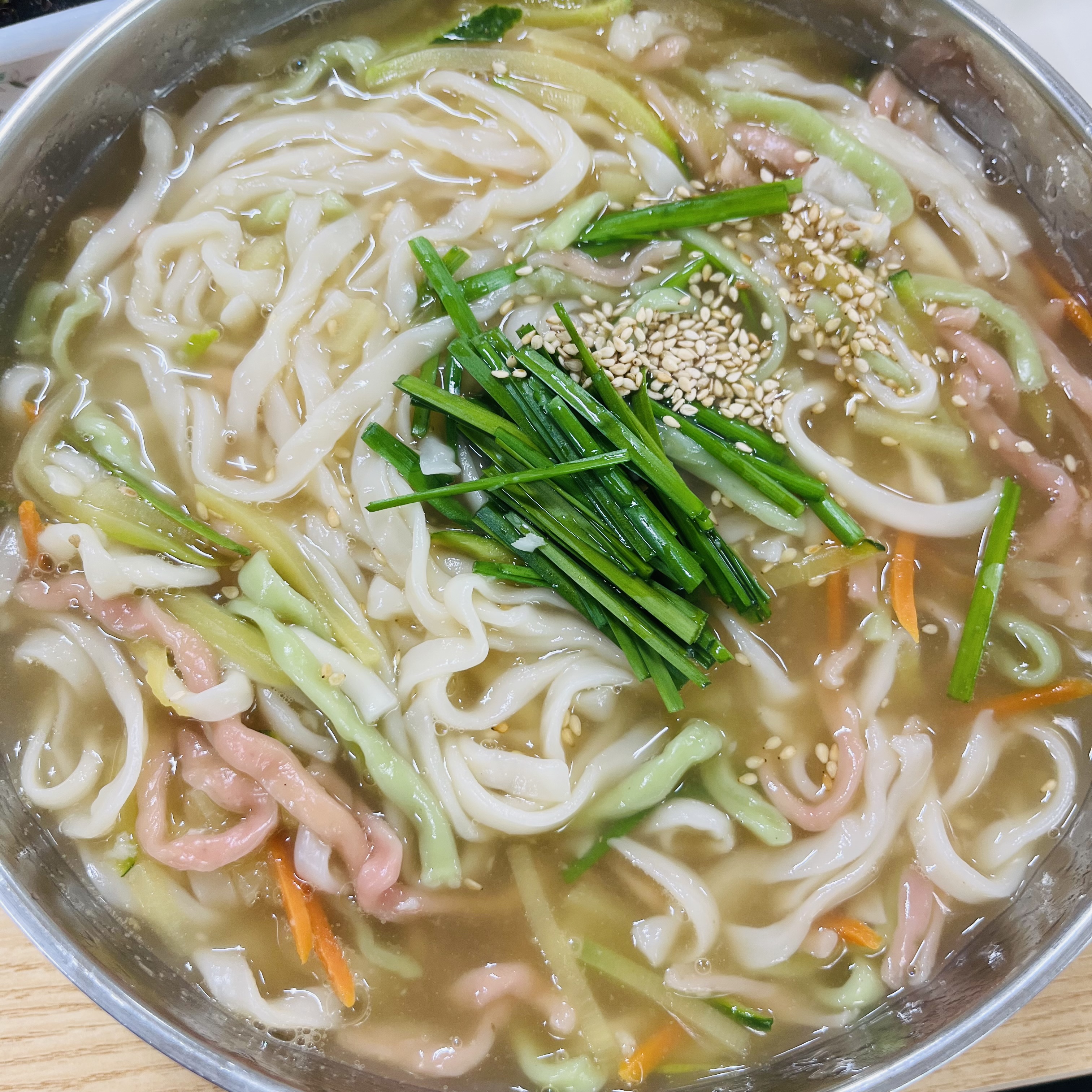 대동버섯손칼국수