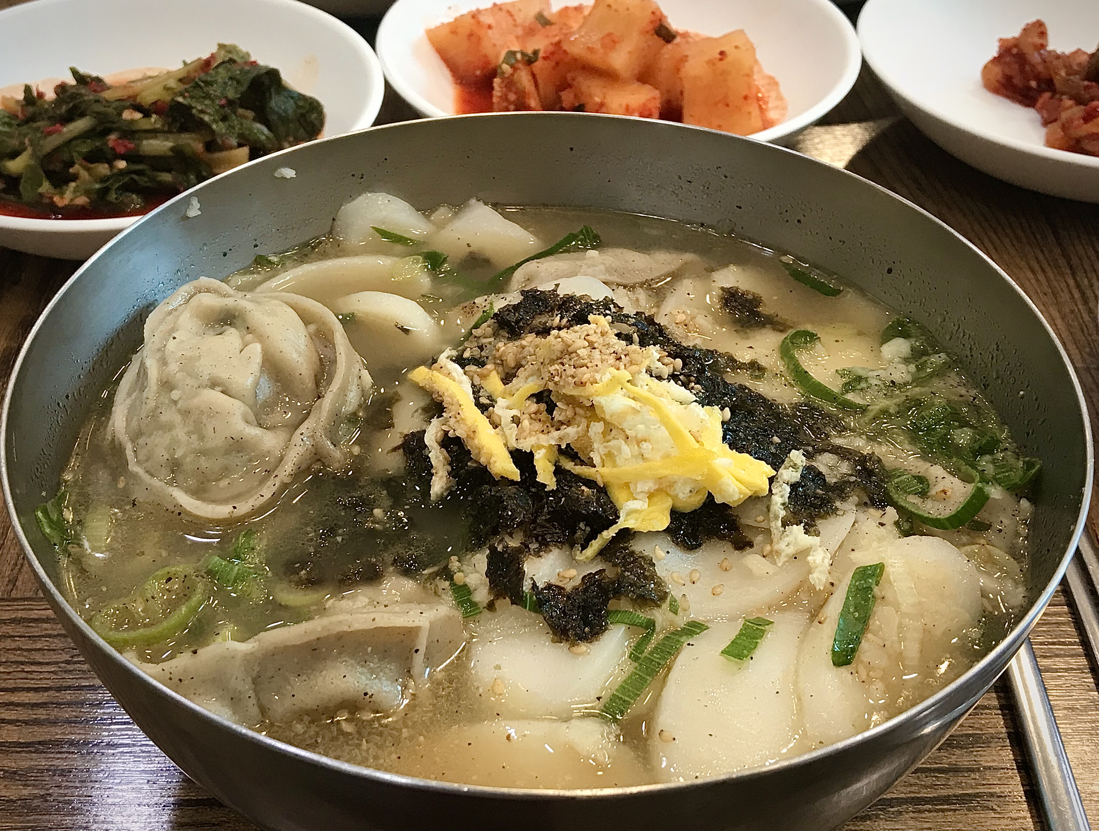 Midang Gwangcheon Makguksu