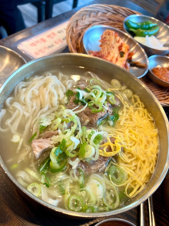 Pyeong-i Dambaek Bone Kalguksu Cheorwon Branch