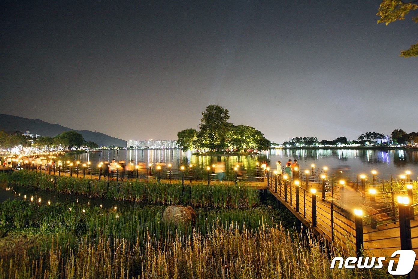 Suseongmot Lake