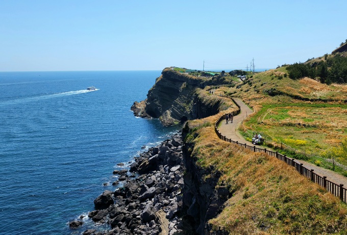 Songaksan Coastal Trail